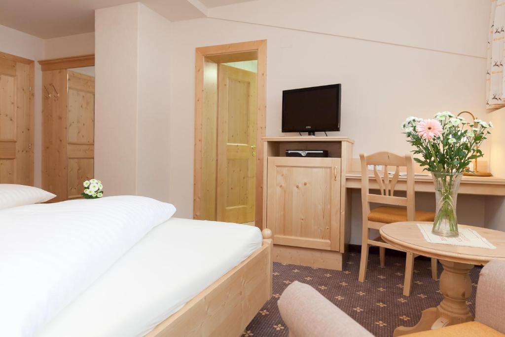 Hotel Garni Rifflsee St. Leonhard im Pitztal